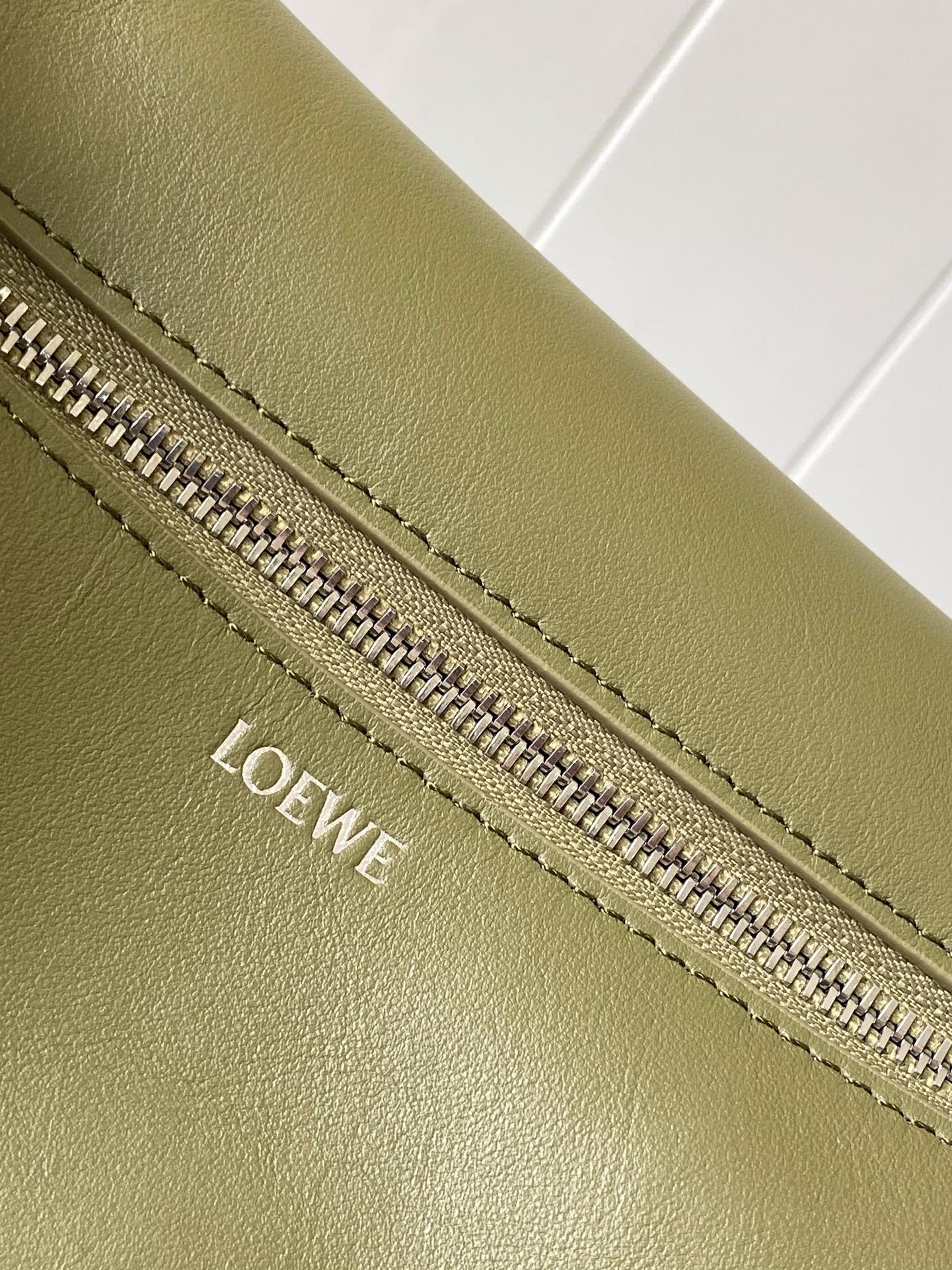 Loewe Puzzle Bags